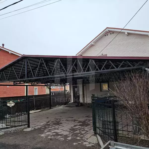 Навес двускатный неправильной формы